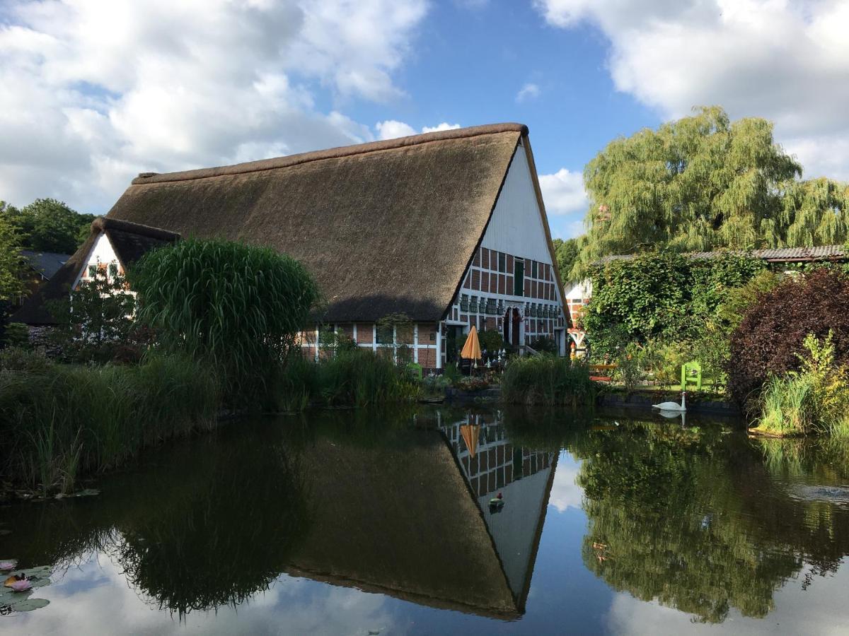 Taubenhof - Gut Cadenberge Hotel Exterior foto