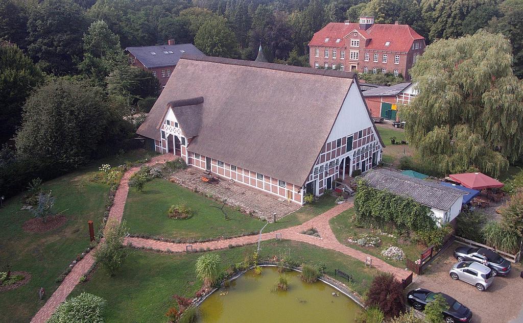 Taubenhof - Gut Cadenberge Hotel Exterior foto