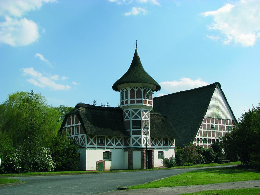 Taubenhof - Gut Cadenberge Hotel Exterior foto