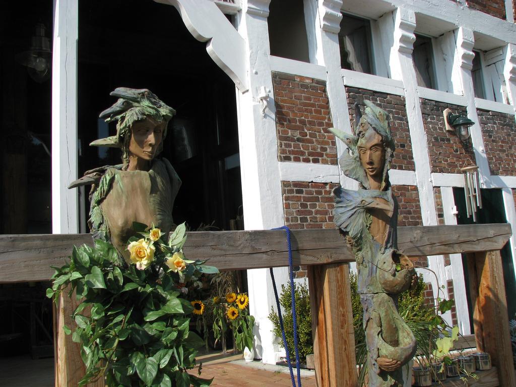 Taubenhof - Gut Cadenberge Hotel Exterior foto